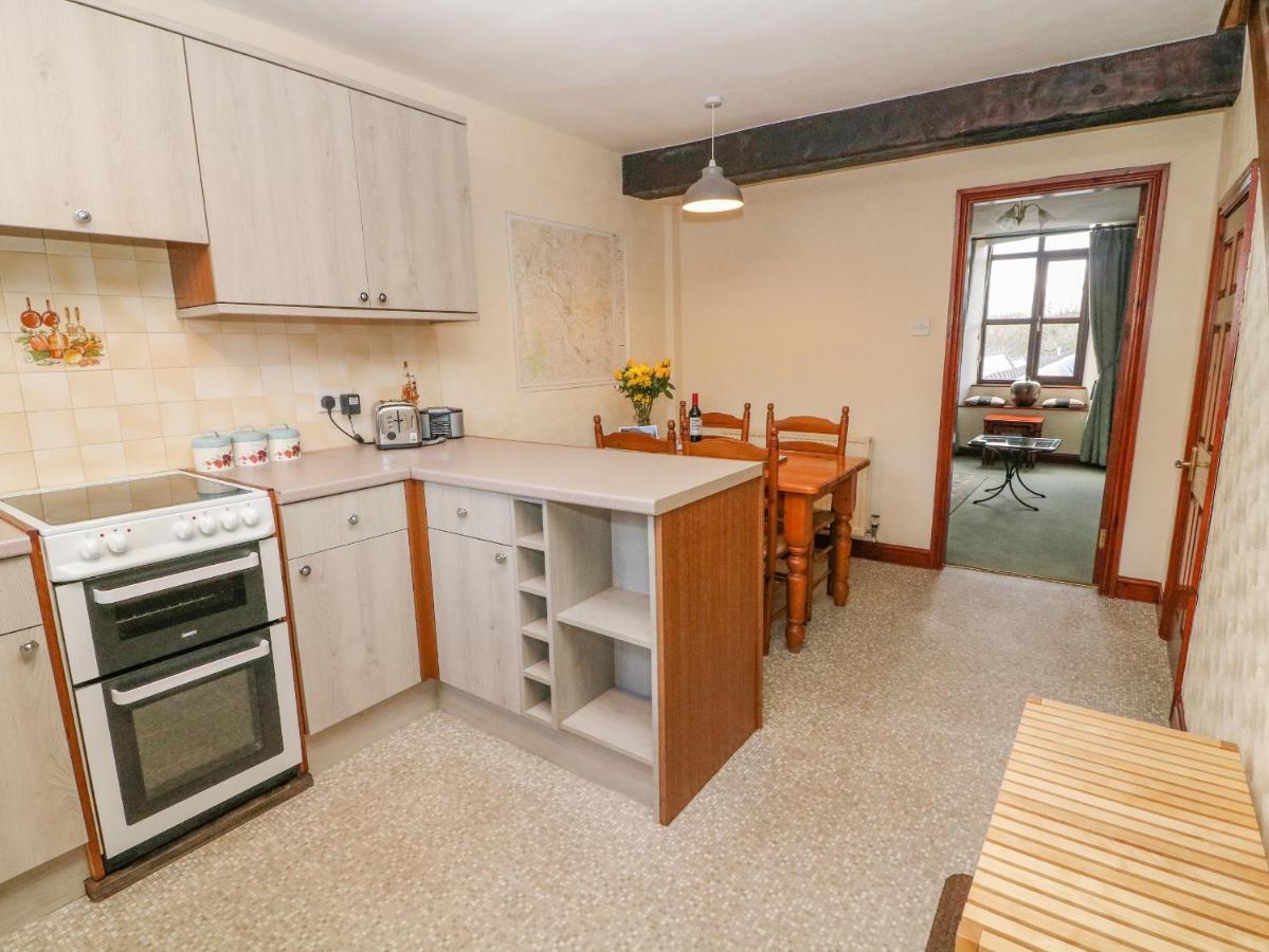 Watershed Cottage Settle Bagian luar foto